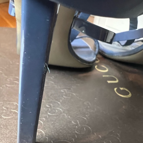 PREOWNED Gucci Ursula Cage Sandal Vernice Crystal Color: Uniform Blue Size: 38EU - Picture 9 of 9